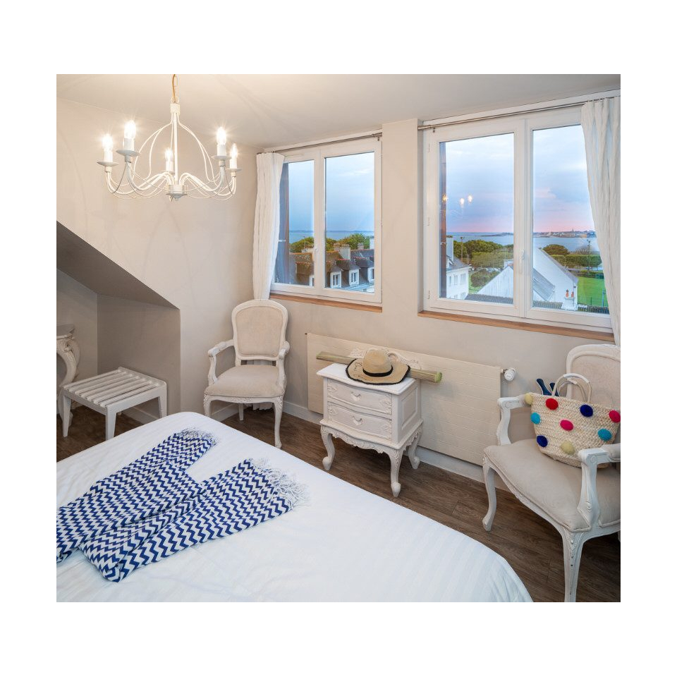 Chambre d'hôtel avec vue mer à Port-Louis (Morbihan) - ©Hôtel de la Citadelle