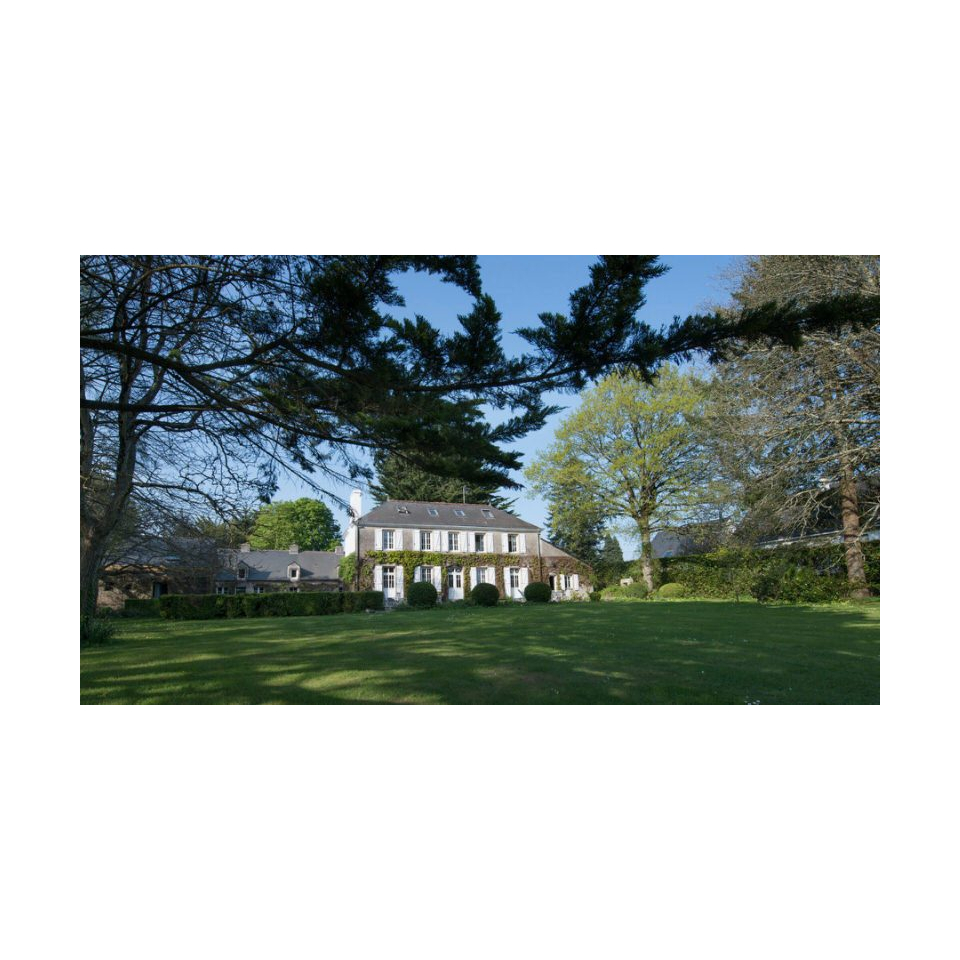 Vue du jardin à Quéven (Morbihan) - ©Manoir des Éperviers