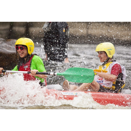 ©Sellor - Kayaks au Parc d'eau vive d'Inzinzac-Lochrist (Morbihan)