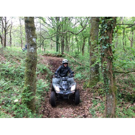 ©SSP Locations - Randonnée en quad en forêt ©SSP Locations - Randonnée en quad en forêt
