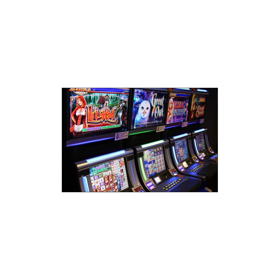 ©Kasino de Larmor-Plage - Les machines à sous (Morbihan)