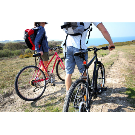 ©shutterstock - Balade à vélo en bord de mer