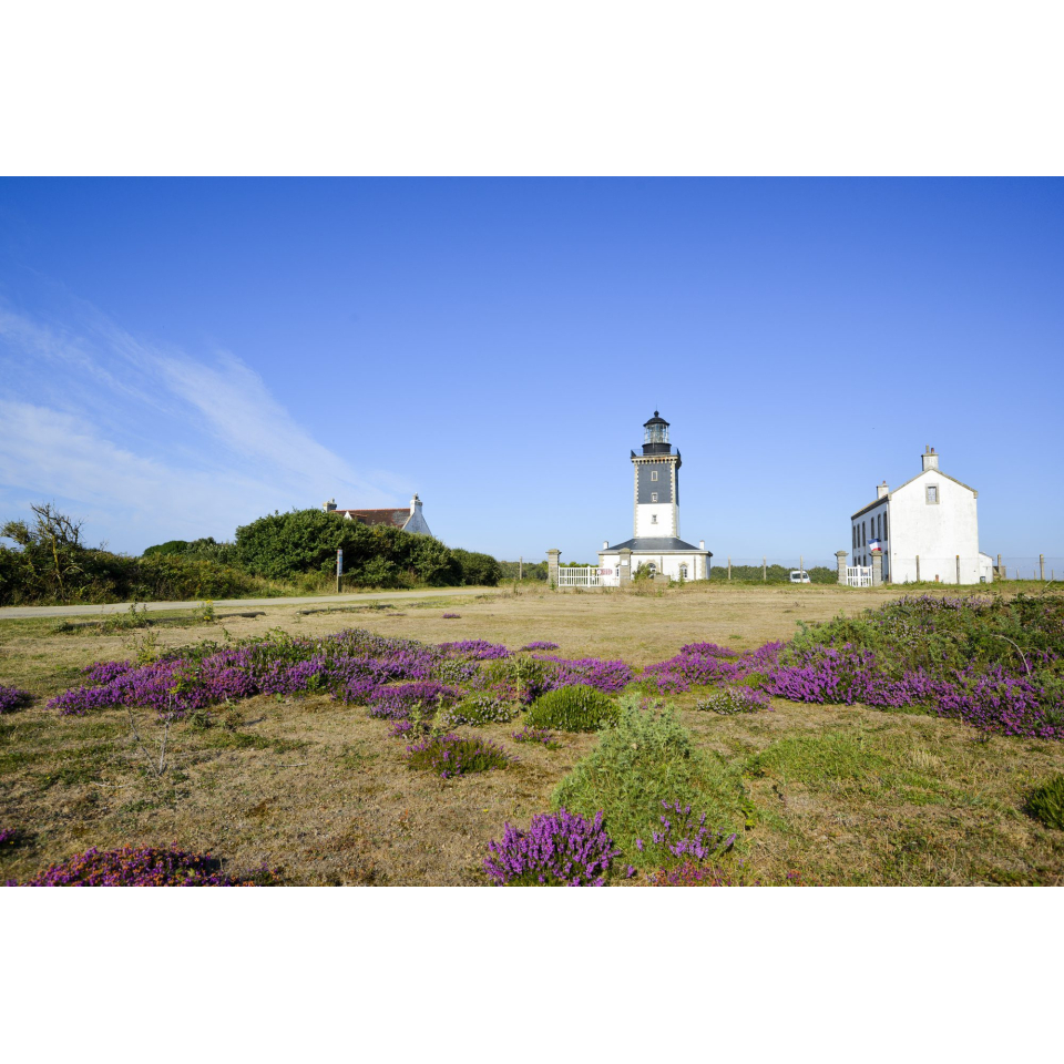 Phare de Pen Men, côte sauvage de l'île de Groix (Morbihan) - ©Emmanuel Lemée - LBST