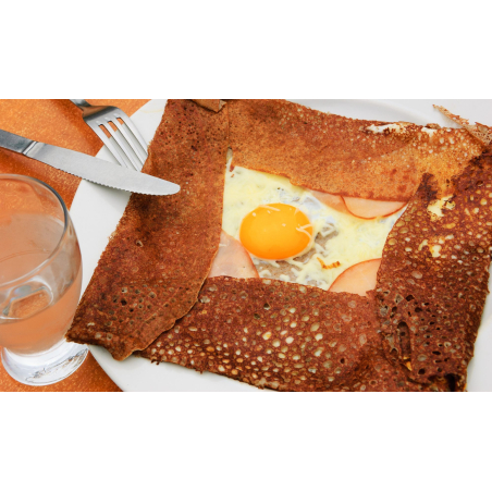 ©shutterstock - Une galette bretonne