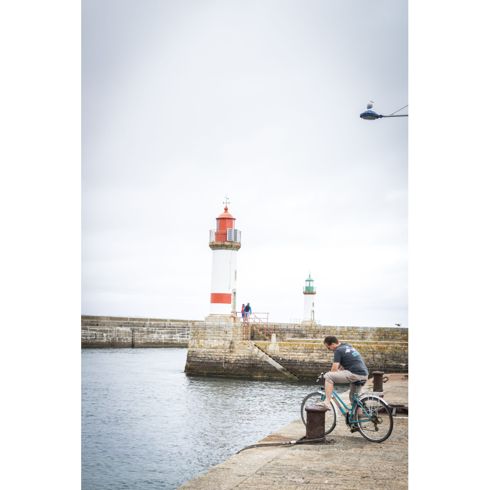 ©Xavier Dubois-LBST - Pause sur le port de l'île de Groix (Morbihan)