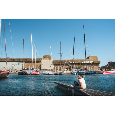 ©Tony Esnault-LBST - Sur les pontons du pôle course, devant le K3 à Lorient, La Base (Morbihan) ©Tony Esnault-LBST - Sur les pontons du pôle course, devant le K3 à Lorient, La Base (Morbihan)