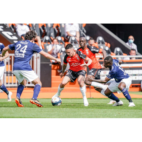 ©FCL - Action sur le terrain du FC Lorient (Morbihan)