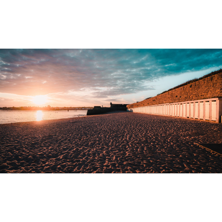 ©Lezbroz - LBST - Coucher de soleil sur la grande plage de Port-Louis (Morbihan)