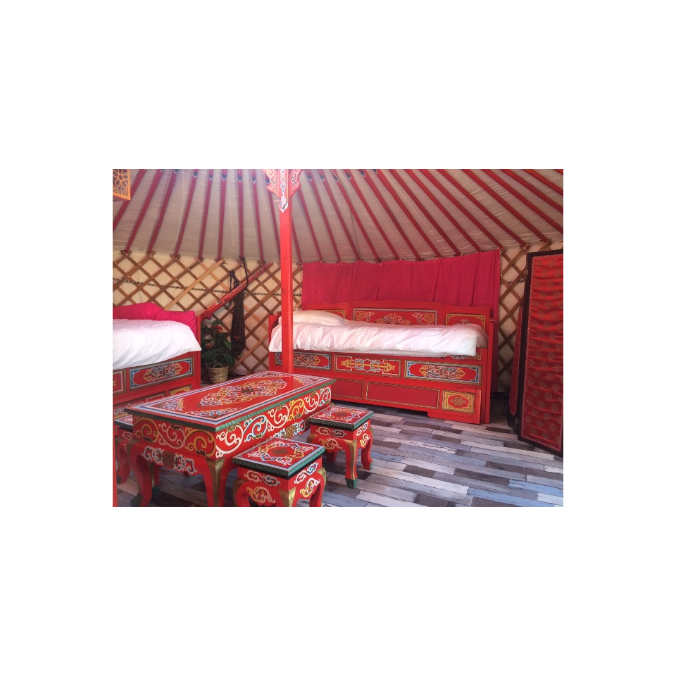 ©Les logis de Kerdrien - Intérieur de la yourte