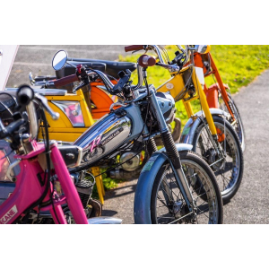 Location de mobylettes vintage à Larmor-Plage (Morbihan) - ©Albylette