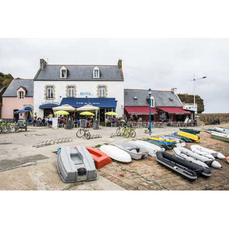 ©Xavier Dubois - LBST - Petites barques sur la cale à Port-Tudy, île de Groix (Morbihan) ©Xavier Dubois - LBST - Petites barques sur la cale à Port-Tudy, île de Groix (Morbihan)