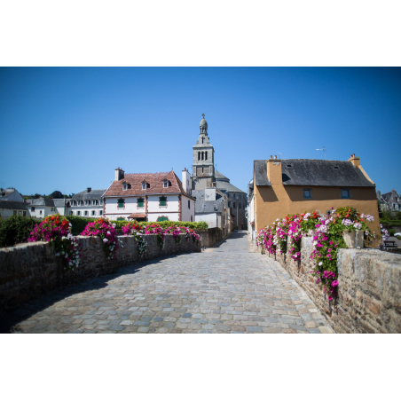 ©Franck Betermin - La petite ville de Quimperlé et son pont fleuri (Finistère)