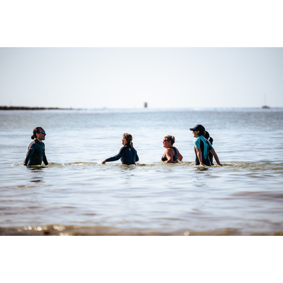 Cours de marche aquatique ou longe côte avec Aquaskol à Larmor-Plage (Morbihan) - ©Aquaskol