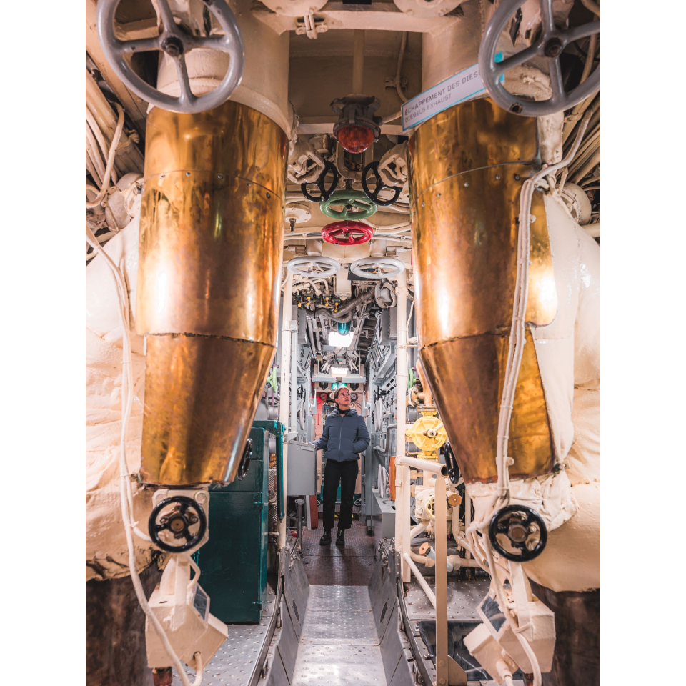 Visite de l'intérieur du sous-marin Flore à Lorient La Base (Morbihan) - ©Lezbroz - LBST