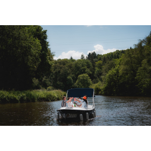 Apéro sur la rivière du Blavet sur un bateau électrique du West Park à Inzinzac-Lochrist (Morbihan) - ©Tony Esnault - LBST Apéro sur la rivière du Blavet sur un bateau électrique du West Park à Inzinzac-Lochrist (Morbihan) - ©Tony Esnault - LBST