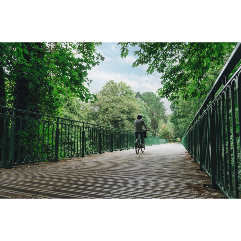 Vélo sur la voie verte entre Quéven et Pont-Scorff (Morbihan) - ©Le Ciré Jaune - LBST