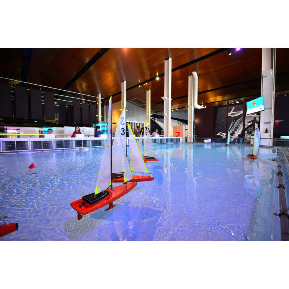 Bateaux radiocommandés à la Cité de la Voile Eric Tabarly à Lorient La Base (Morbihan) - ©Emmanuel Lemée - LBST