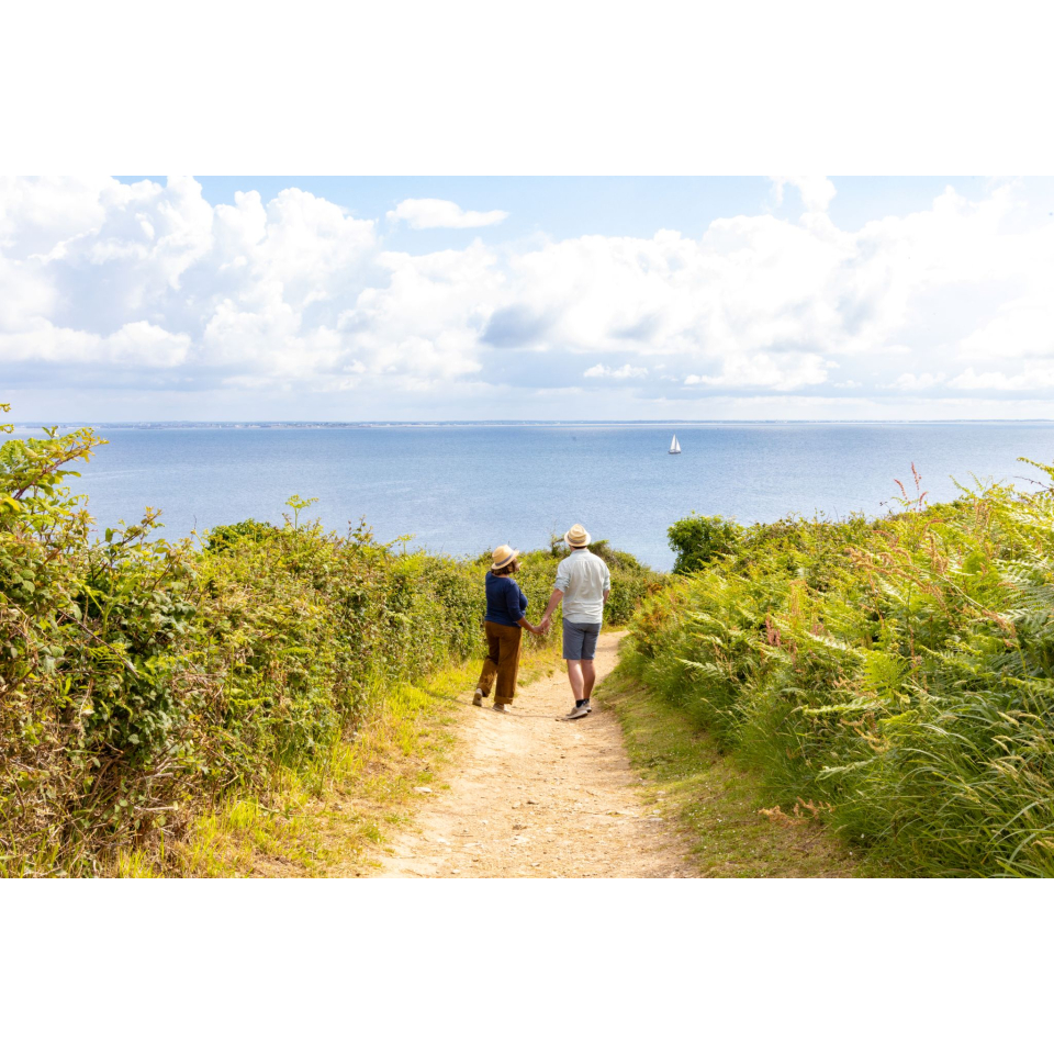 Balade sur le sentier côtier de l'île de Groix (Morbihan) - ©Clo & Clem - LBST