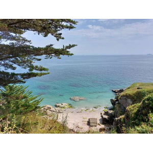 Petite crique à l'île de Groix (côte du VVF) ©Anaïs Marcos-LBST