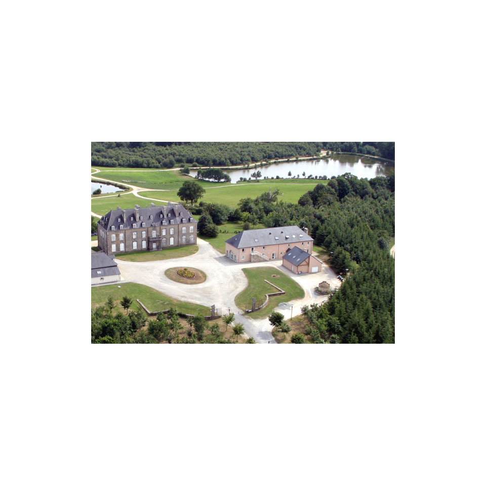 Vue du ciel du Domaine de Manehouarn à Plouay proche Lorient Bretagne Sud Morbihan ©Domaine de Manehouarn