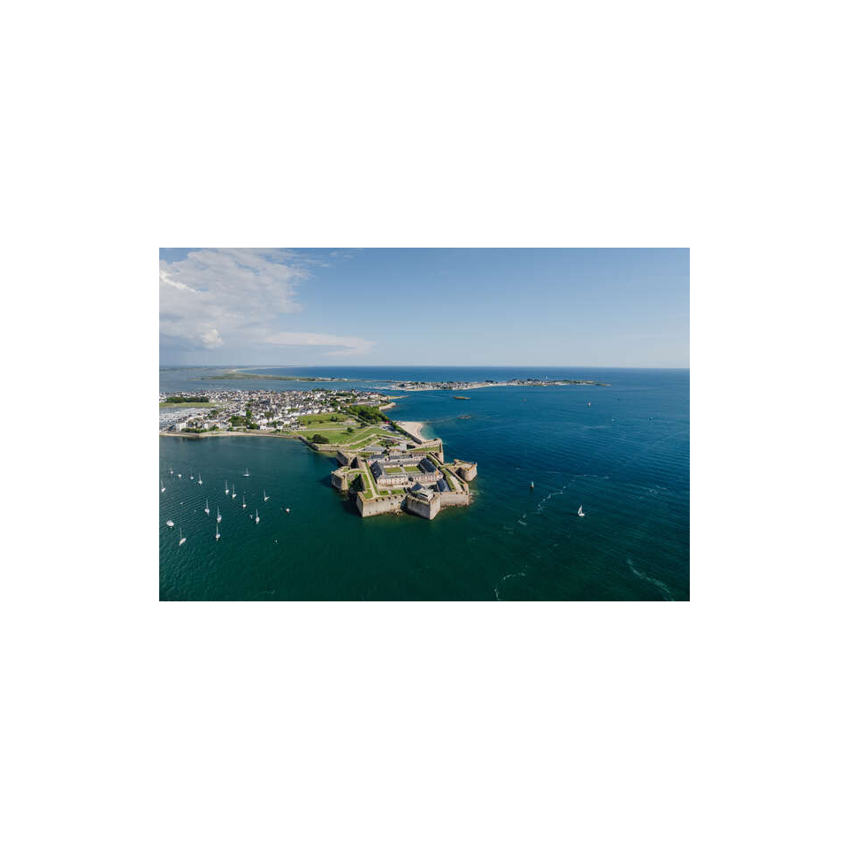 Vue aérienne de la Citadelle de Port-Louis (Morbihan) - ©T. Poriel - LBST
