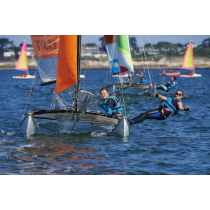 Cours de catamaran sur le spot de Kerguelen Sports Océan à Larmor-Plage ©Kerguelen Sports Océan