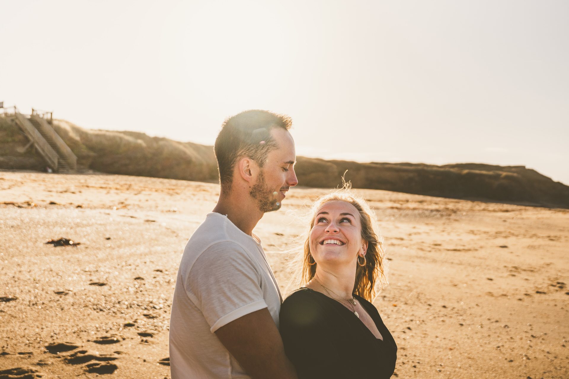 ©Tony esnault-LBST - Balade en amoureux sur la plage à Lorient Bretagne Sud