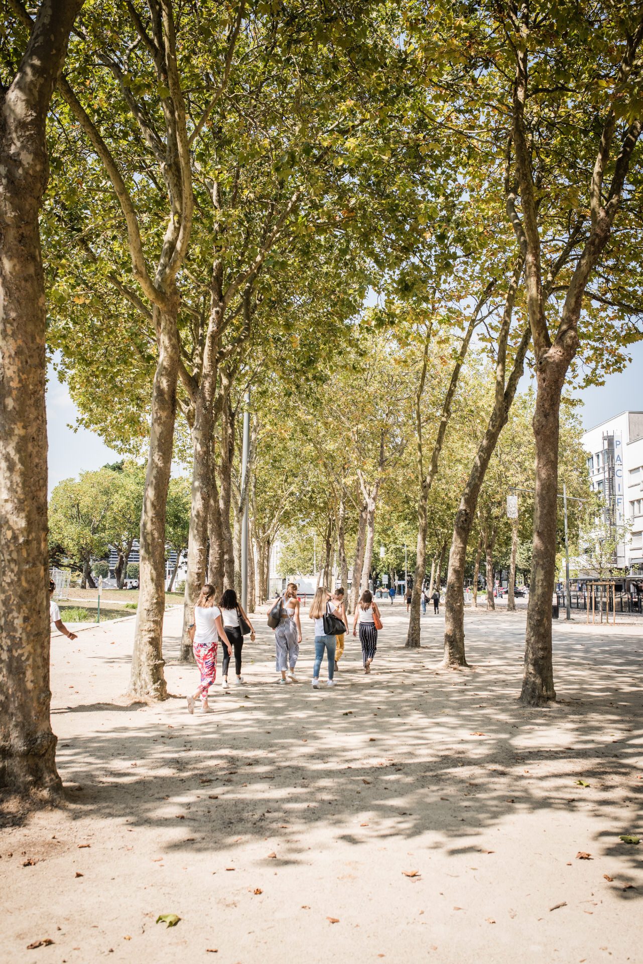 ©Lezbroz-LBST - La rambla du centre-ville de Lorient