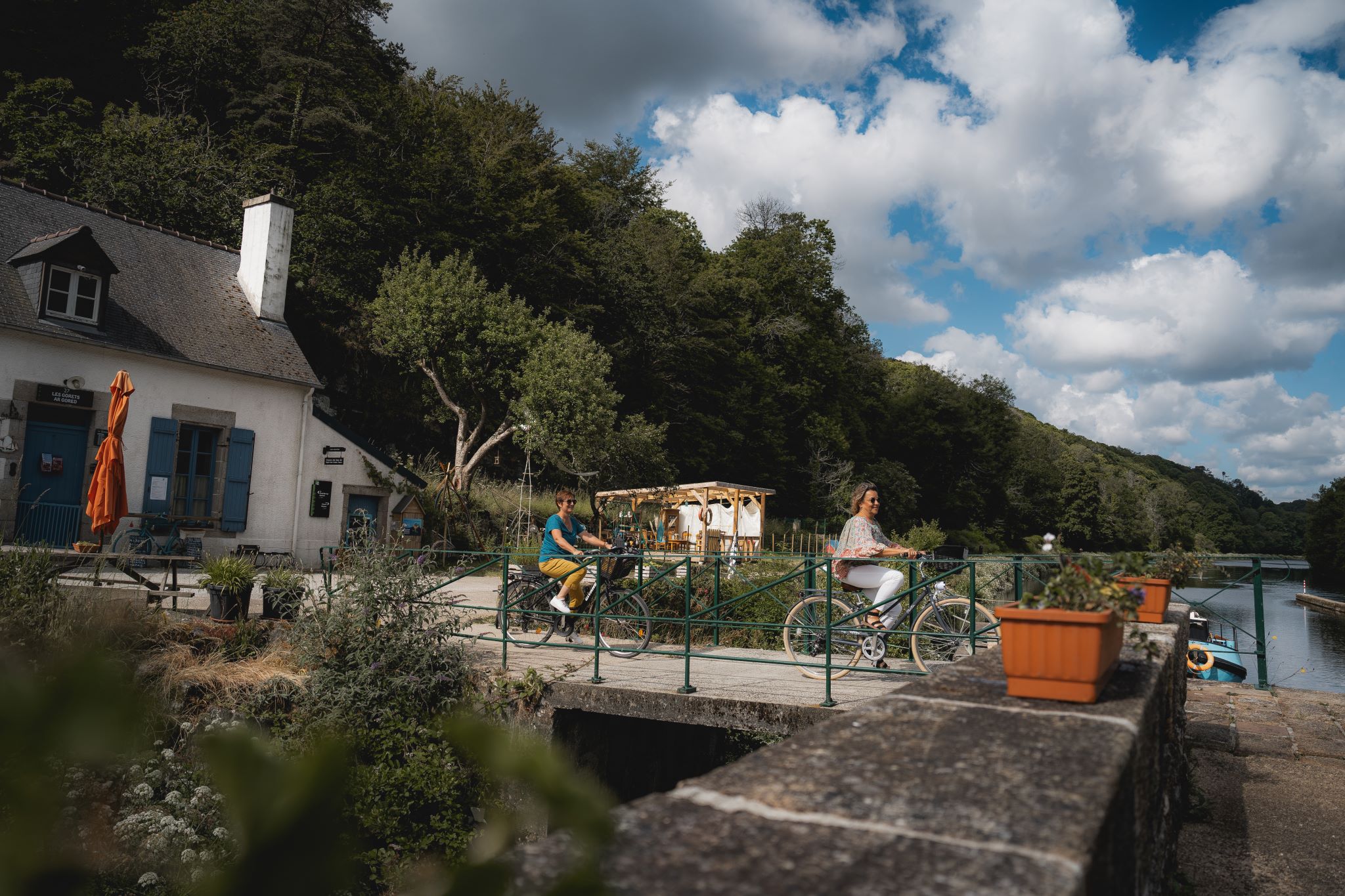 Vélo au chemin du Halage Hennebont ©Tony Esnault-LBST