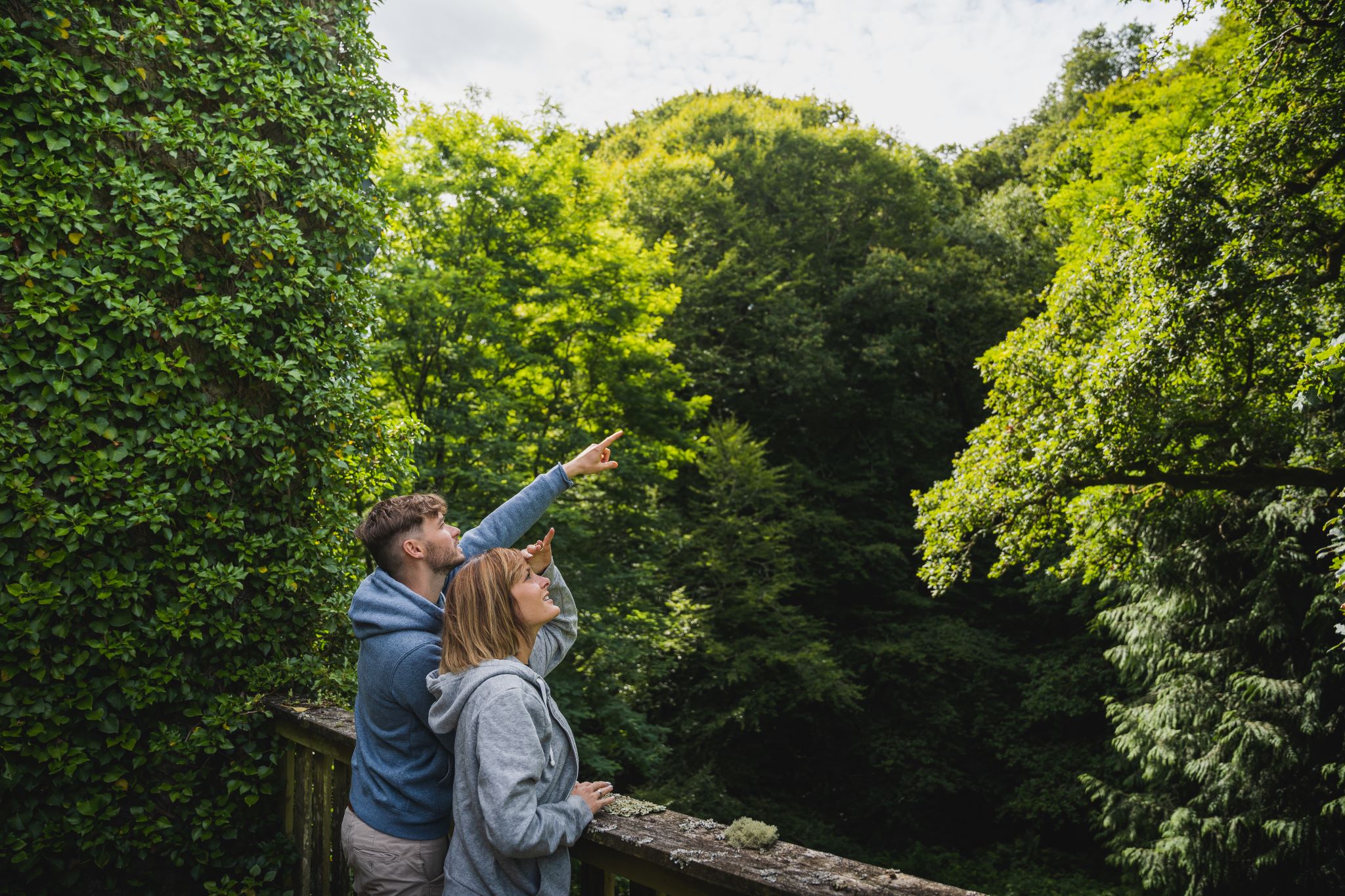 Balade en amoureux dans la forêt de la vallée du Scorff (Morbihan) - ©Tony Esnault - LBST