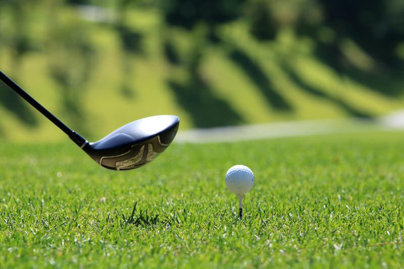 ©Shutterstock - Partie de golf