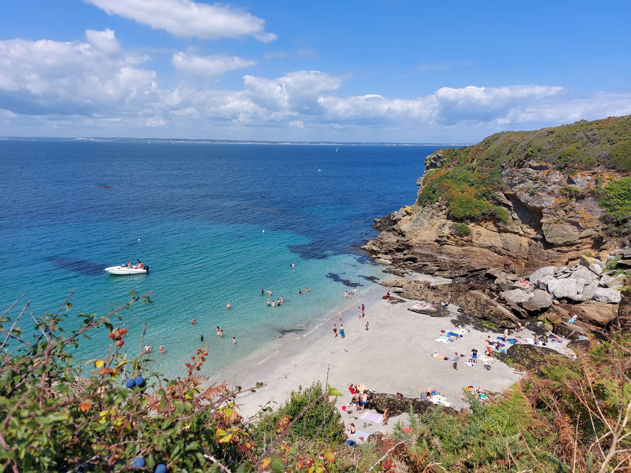 Plage de Poulziorec (Tahity Beach) à l'île de Groix (Morbihan) - ©LBST