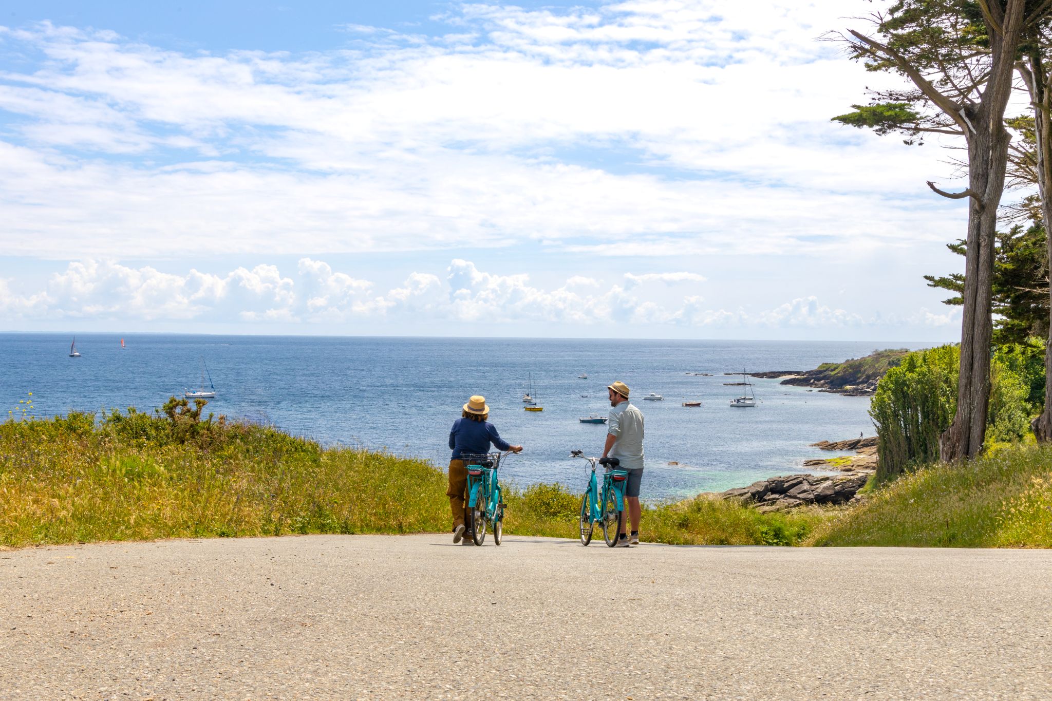 Découverte à vélo des criques et plages de l'île de Groix (Morbihan) - ©Clo & Clem - LBST