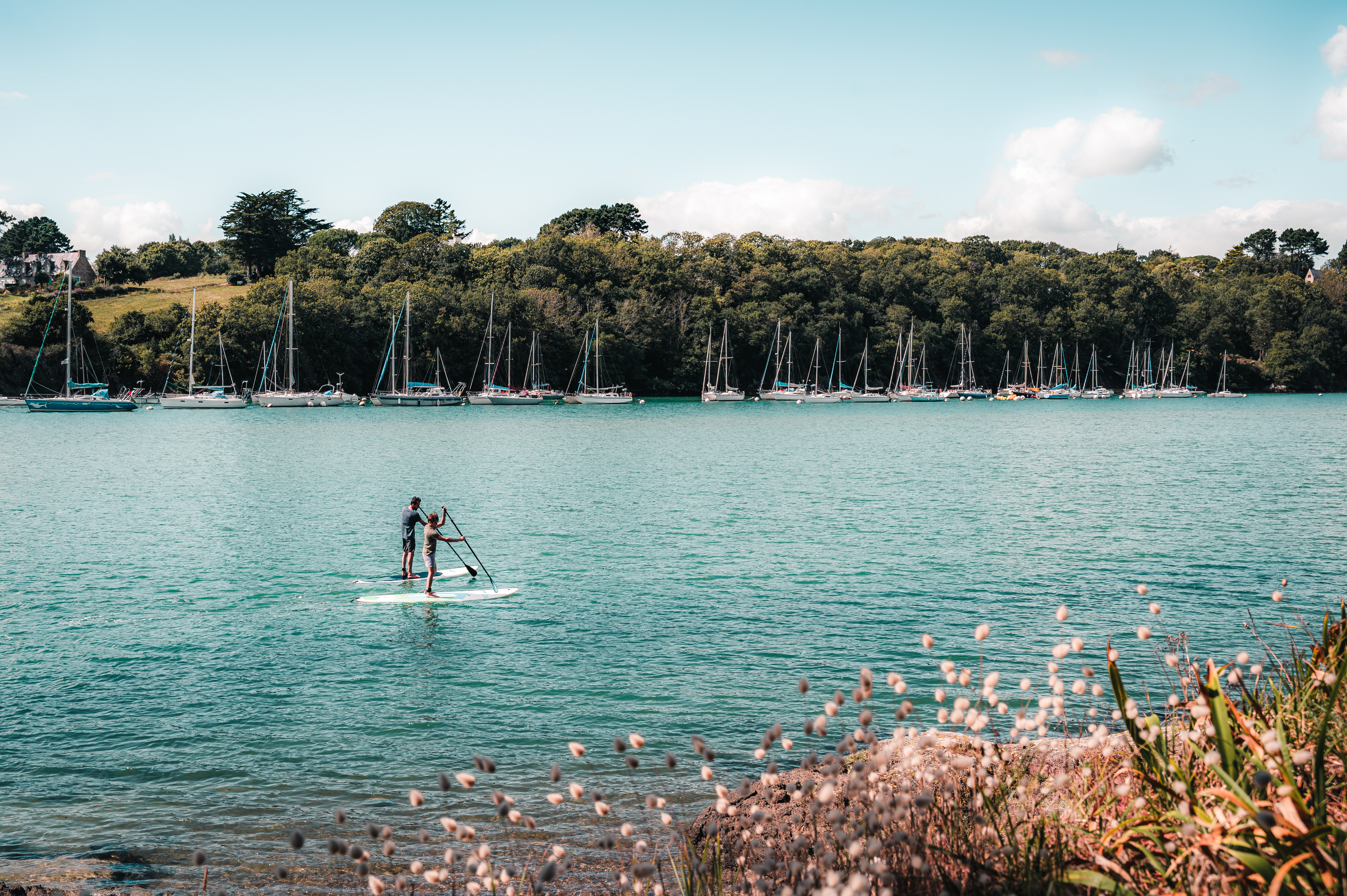 Faites du Stand Up Paddle à deux et offrez-vous une escapade iodée en Bretagne Sud